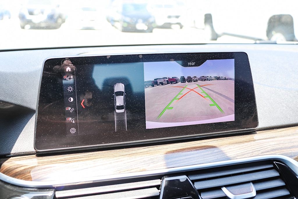 Thumbnail: 2019 BMW 5 Series - 27