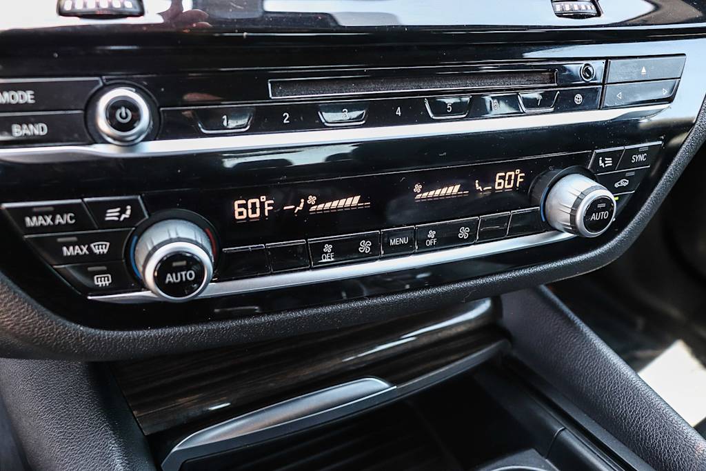 Thumbnail: 2019 BMW 5 Series - 26