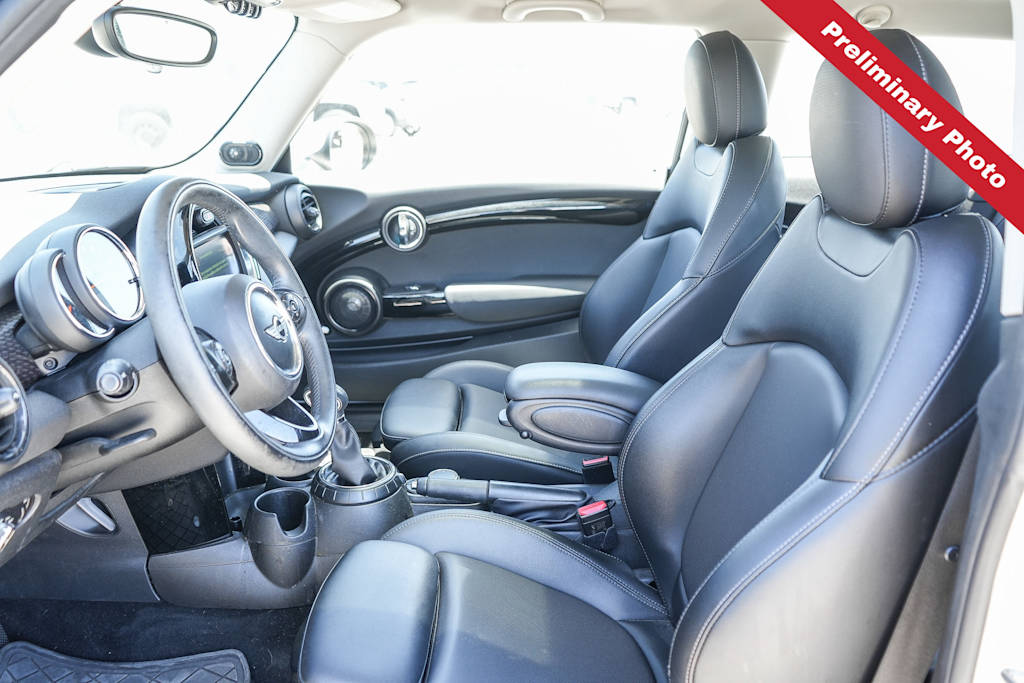 Thumbnail: 2017 MINI Cooper - 8