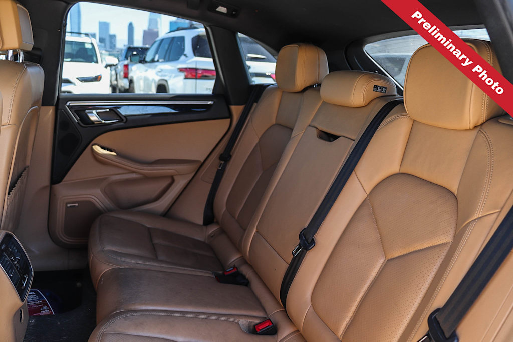 Thumbnail: 2018 Porsche Macan - 9