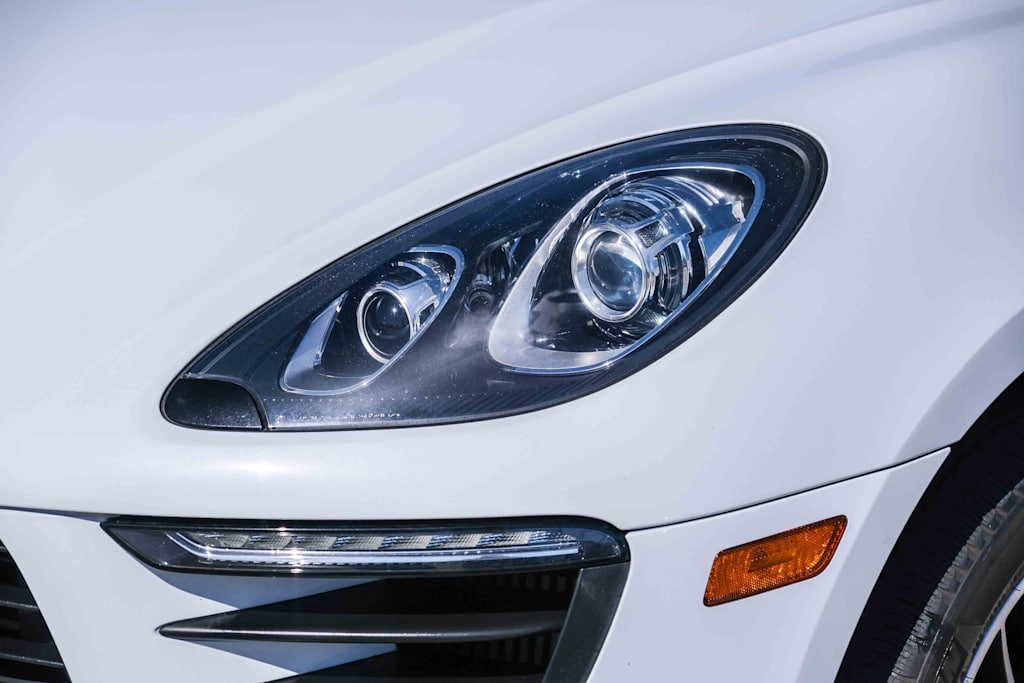 Thumbnail: 2018 Porsche Macan - 21