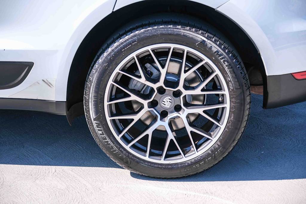 Thumbnail: 2018 Porsche Macan - 7