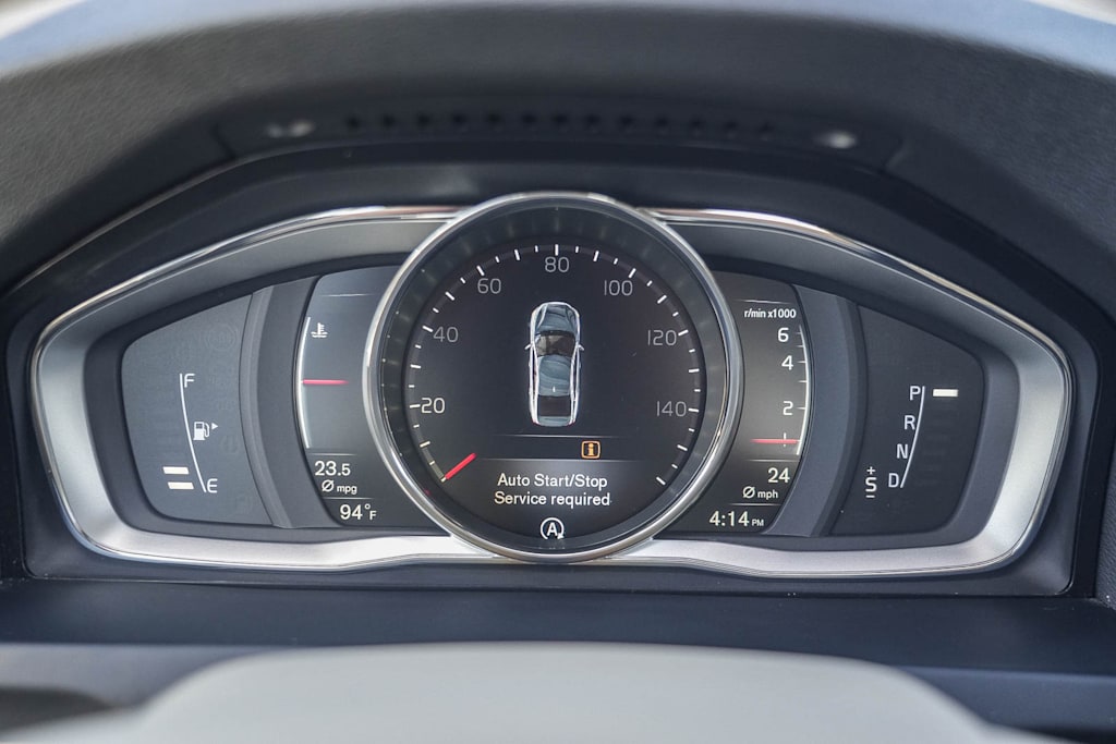 Thumbnail: 2015 Volvo S60 - 15