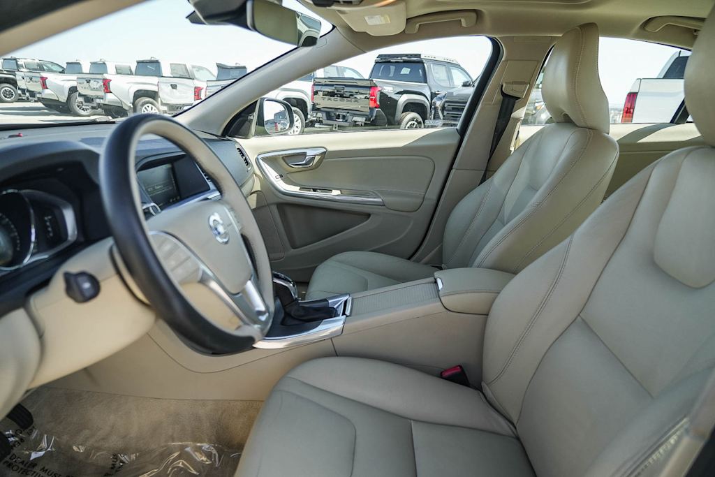 Thumbnail: 2015 Volvo S60 - 11