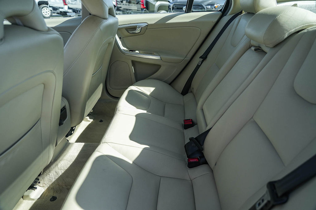 Thumbnail: 2015 Volvo S60 - 12