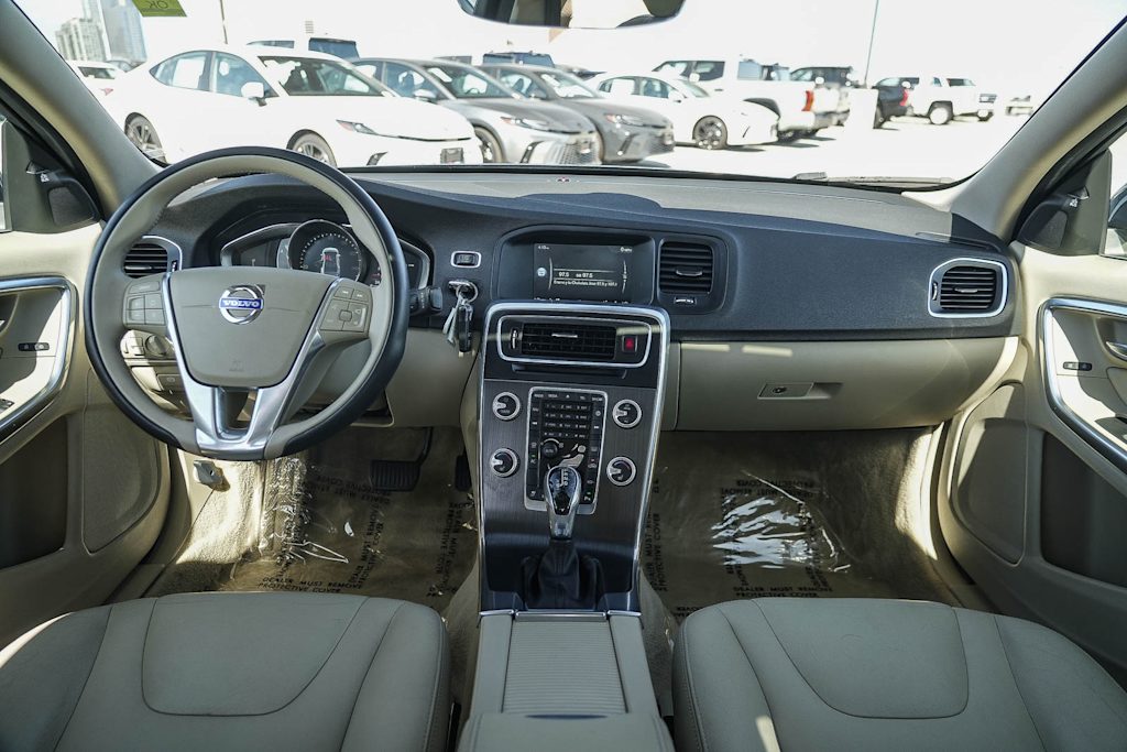 Thumbnail: 2015 Volvo S60 - 2