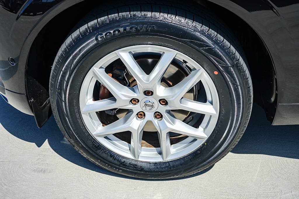 Thumbnail: 2018 Volvo XC60 - 33