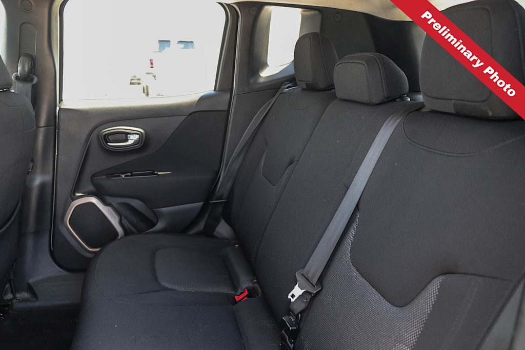 Thumbnail: 2017 Jeep Renegade - 9