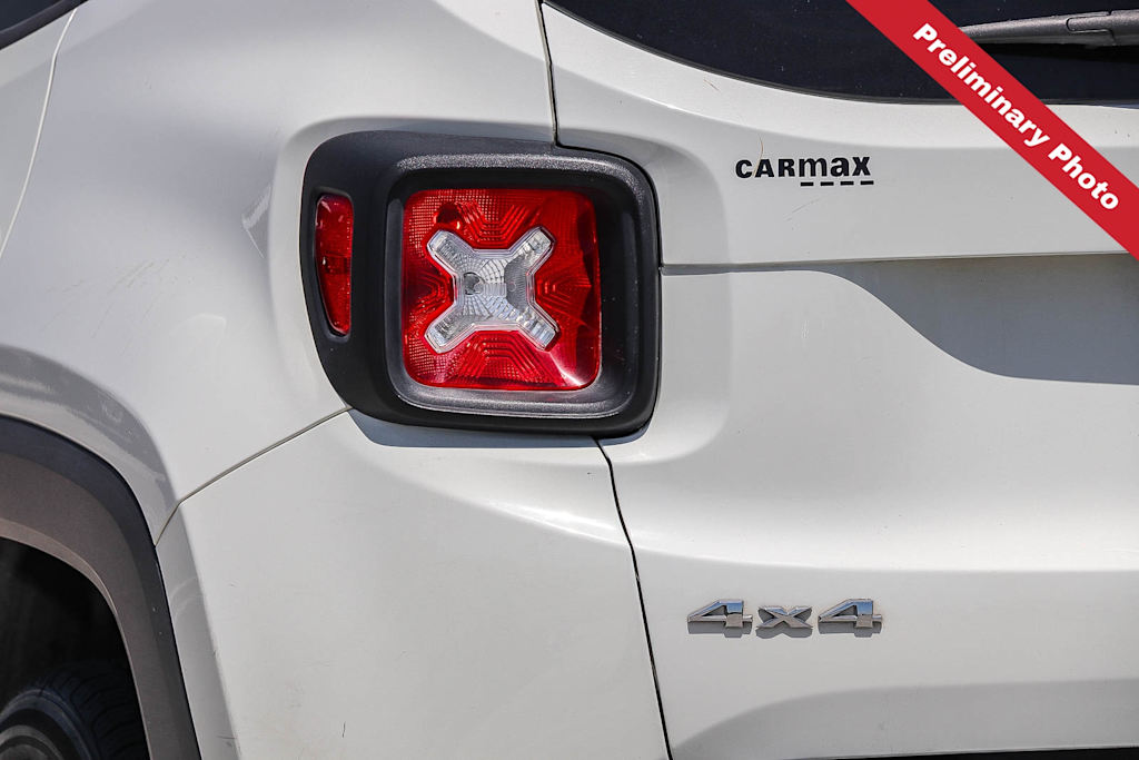 Thumbnail: 2017 Jeep Renegade - 17