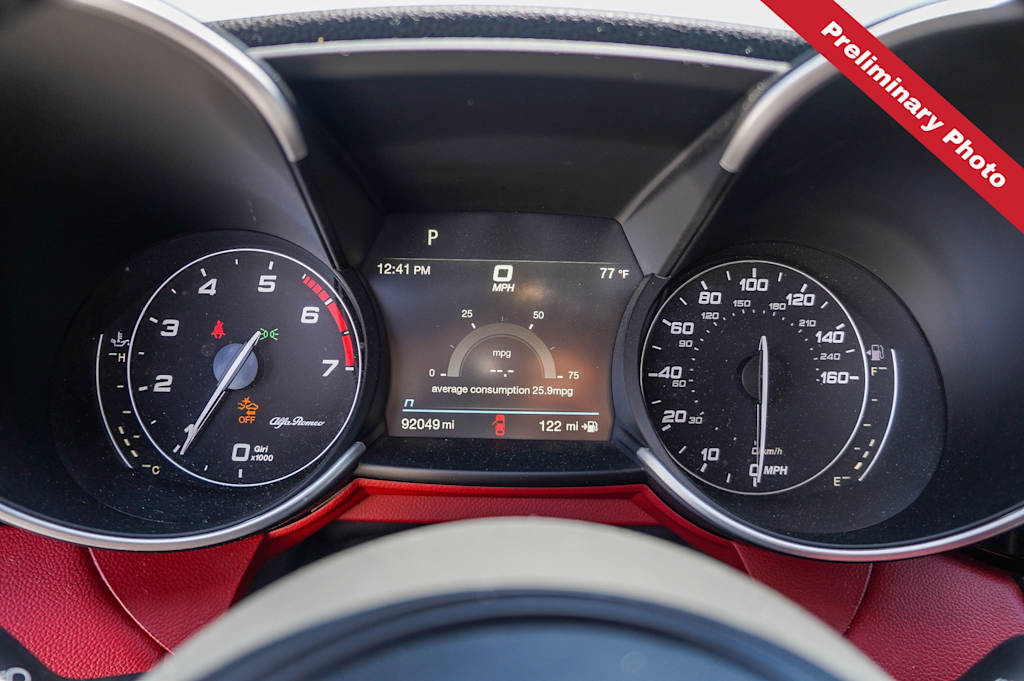 Thumbnail: 2020 Alfa Romeo Giulia - 11