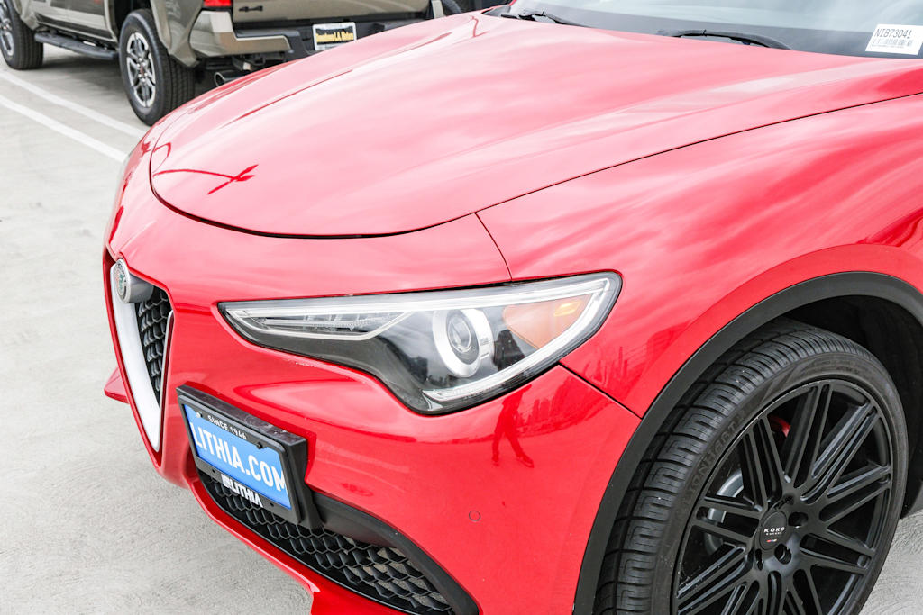 Thumbnail: 2018 Alfa Romeo Stelvio - 22