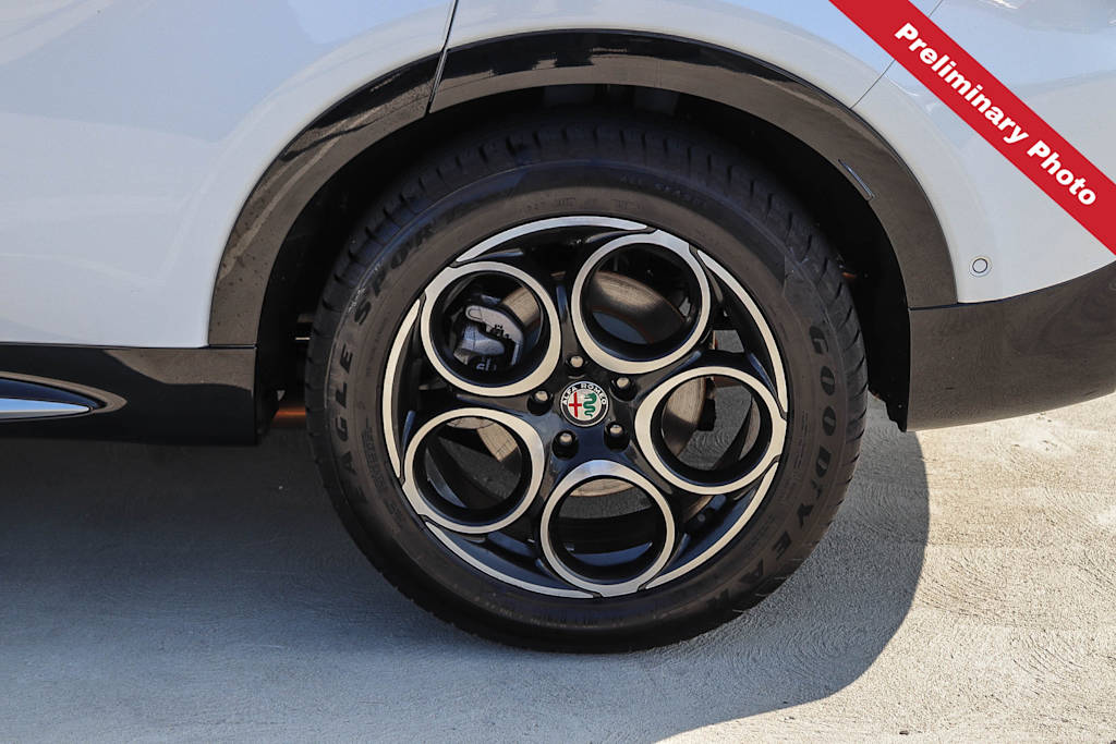Thumbnail: 2024 Alfa Romeo Tonale - 19