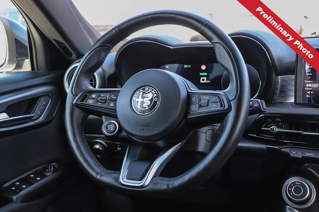Thumbnail: 2024 Alfa Romeo Tonale - 8