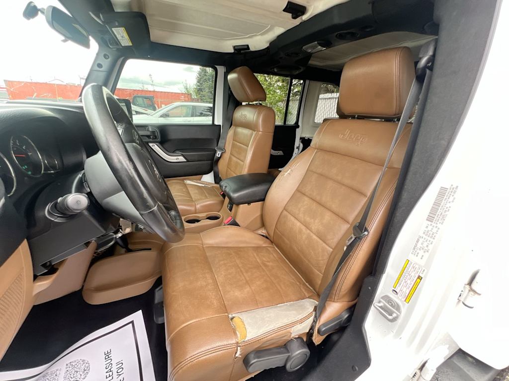 Thumbnail: 2012 Jeep Wrangler - 6