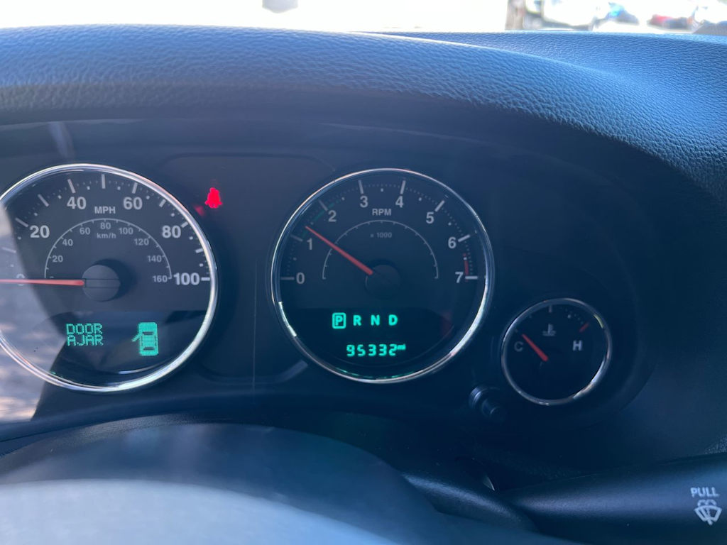 Thumbnail: 2018 Jeep Wrangler - 14