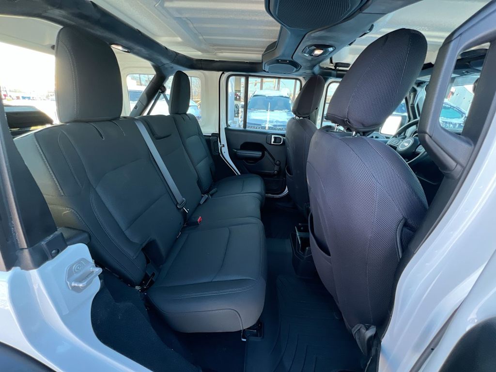 Thumbnail: 2018 Jeep Wrangler - 25