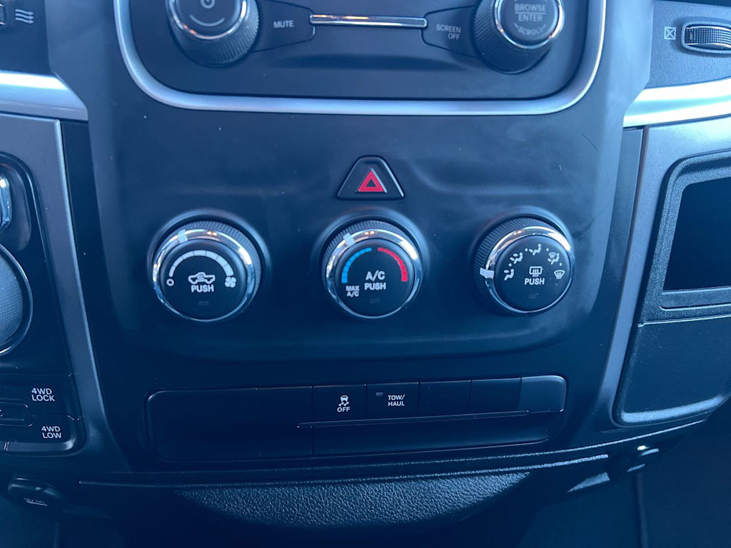 Thumbnail: 2024 RAM 1500 - 23