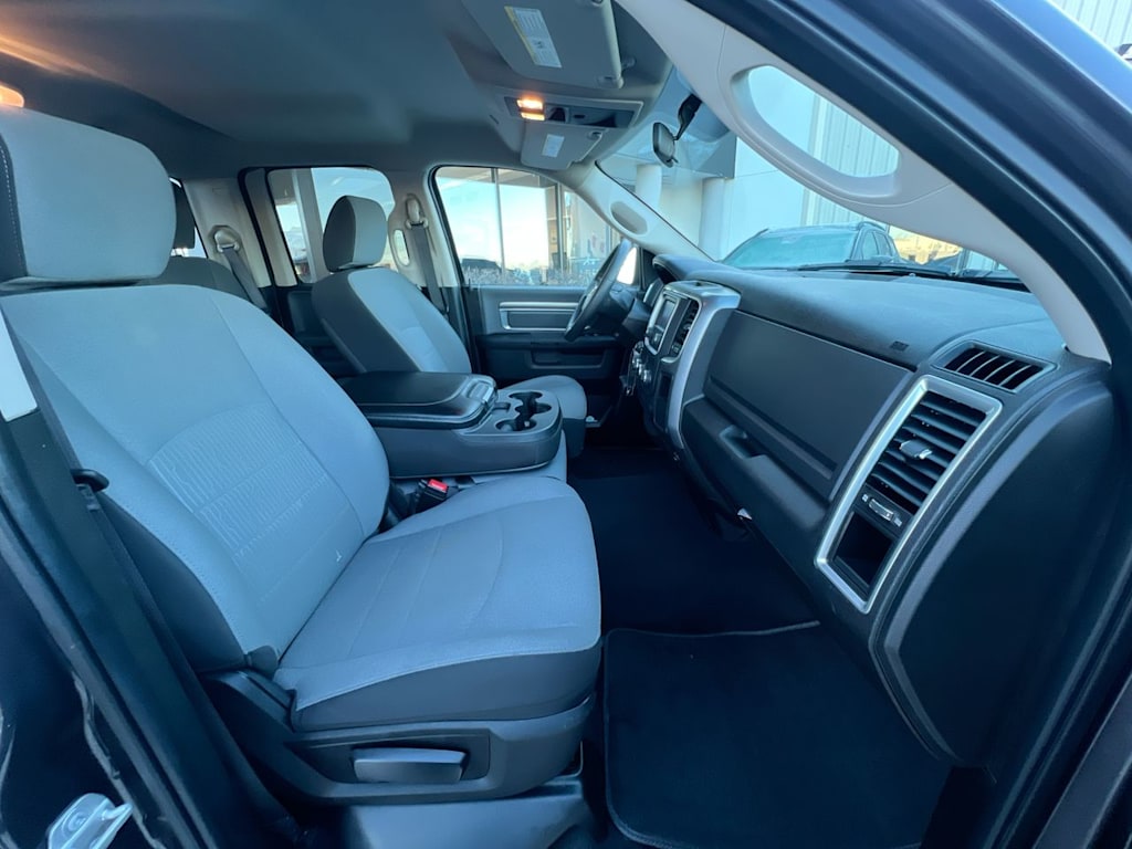 Thumbnail: 2024 RAM 1500 - 28