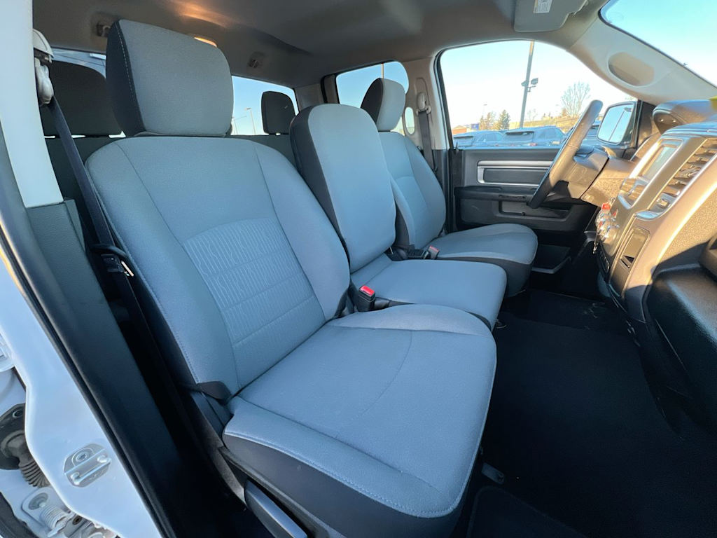 Thumbnail: 2024 RAM 1500 - 9