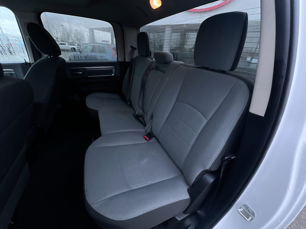 2022 RAM 1500 SLT 10