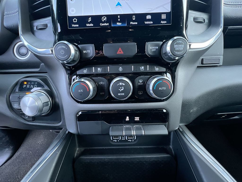 Thumbnail: 2024 RAM 1500 - 23