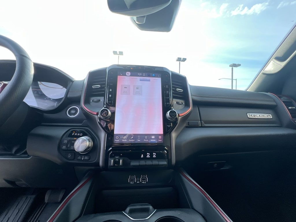 Thumbnail: 2025 RAM 1500 - 8