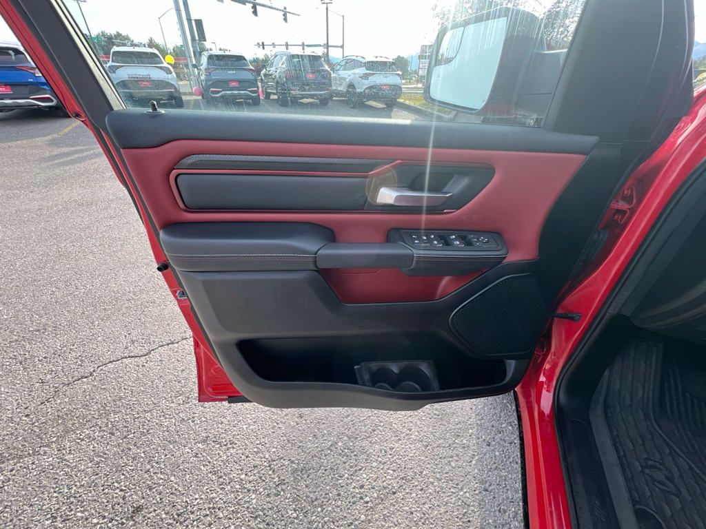 Thumbnail: 2025 RAM 1500 - 22