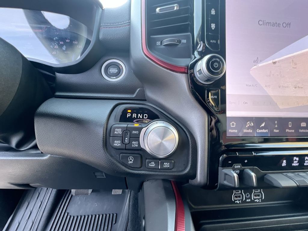 Thumbnail: 2025 RAM 1500 - 13