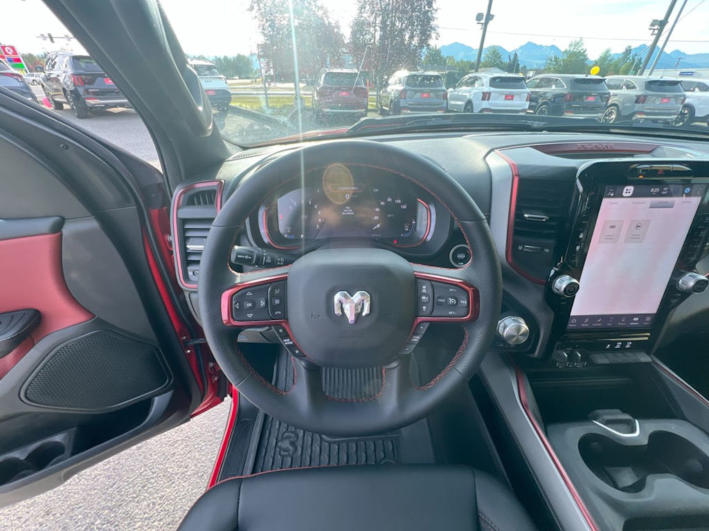 Thumbnail: 2025 RAM 1500 - 2