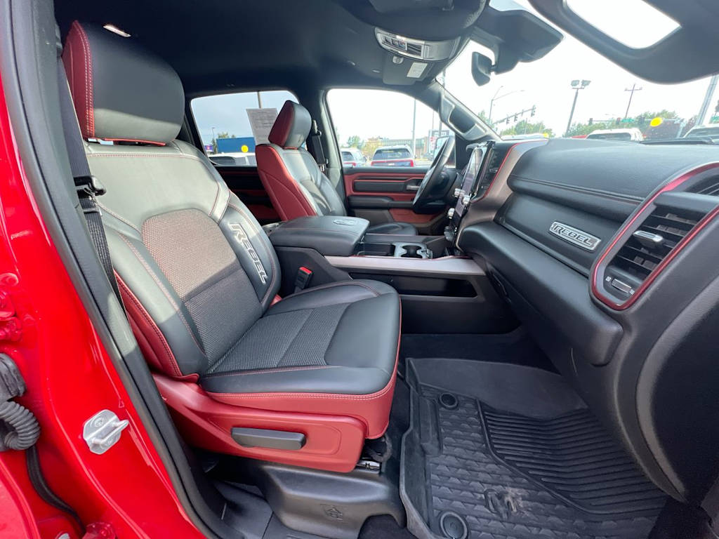 Thumbnail: 2025 RAM 1500 - 10