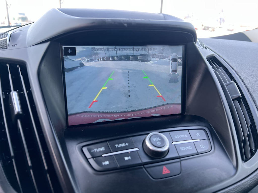 Thumbnail: 2019 Ford Escape - 22