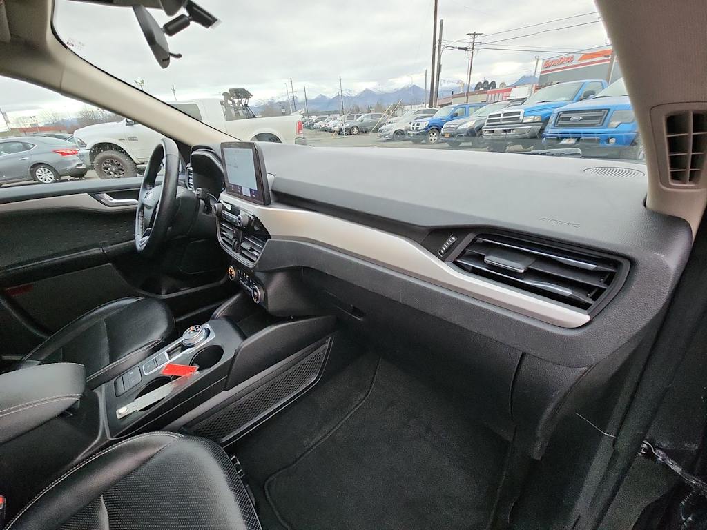 Thumbnail: 2020 Ford Escape - 8
