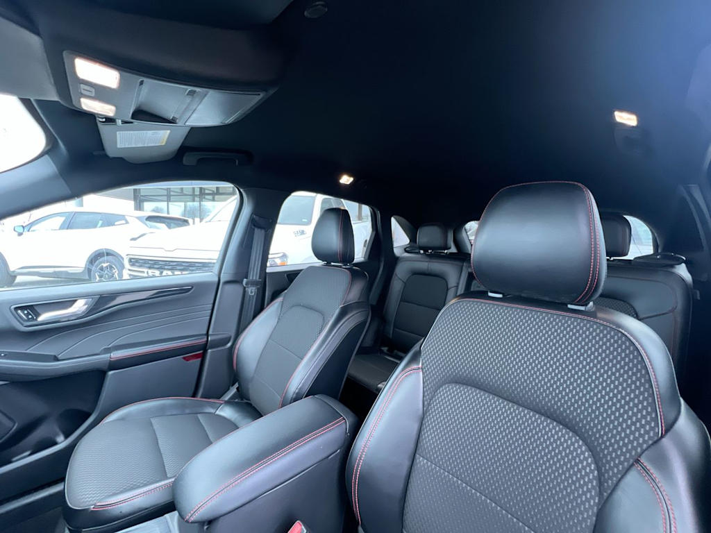 Thumbnail: 2023 Ford Escape - 8