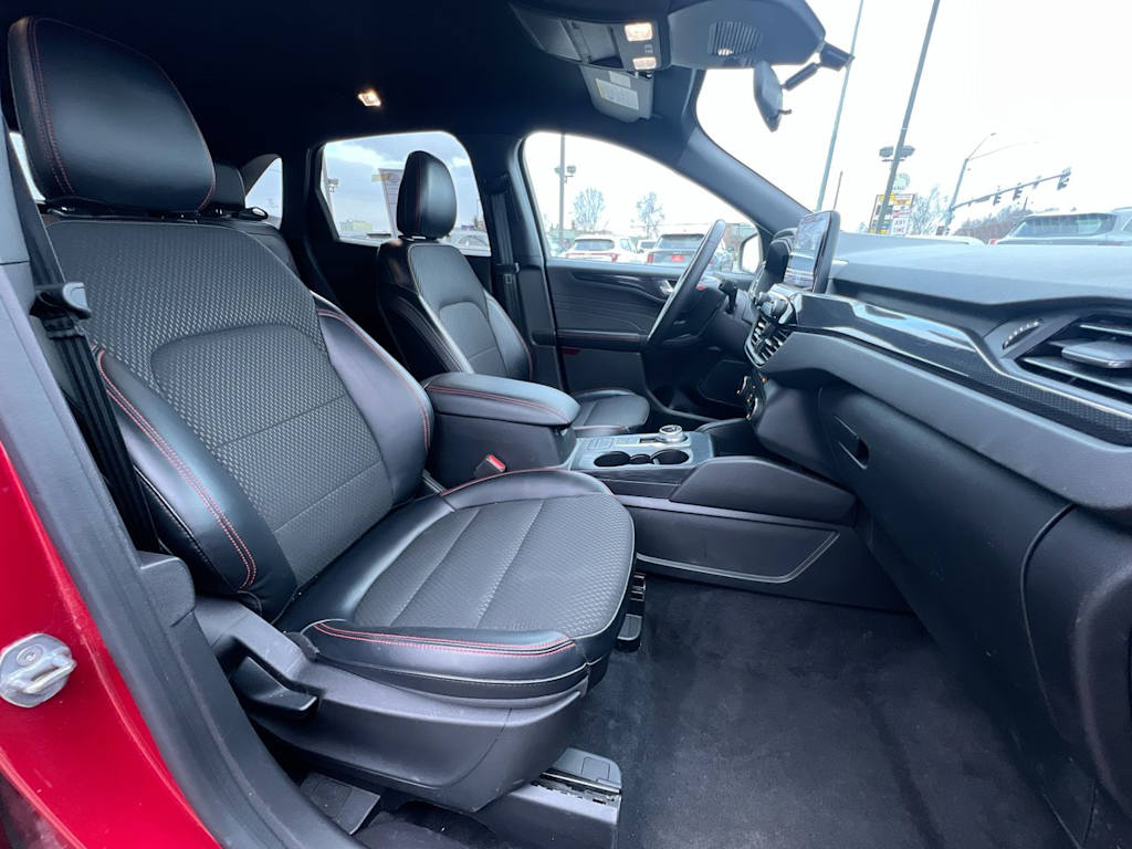 Thumbnail: 2023 Ford Escape - 28