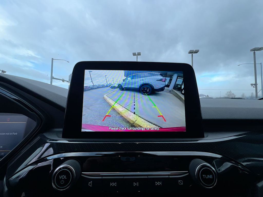 Thumbnail: 2023 Ford Escape - 21