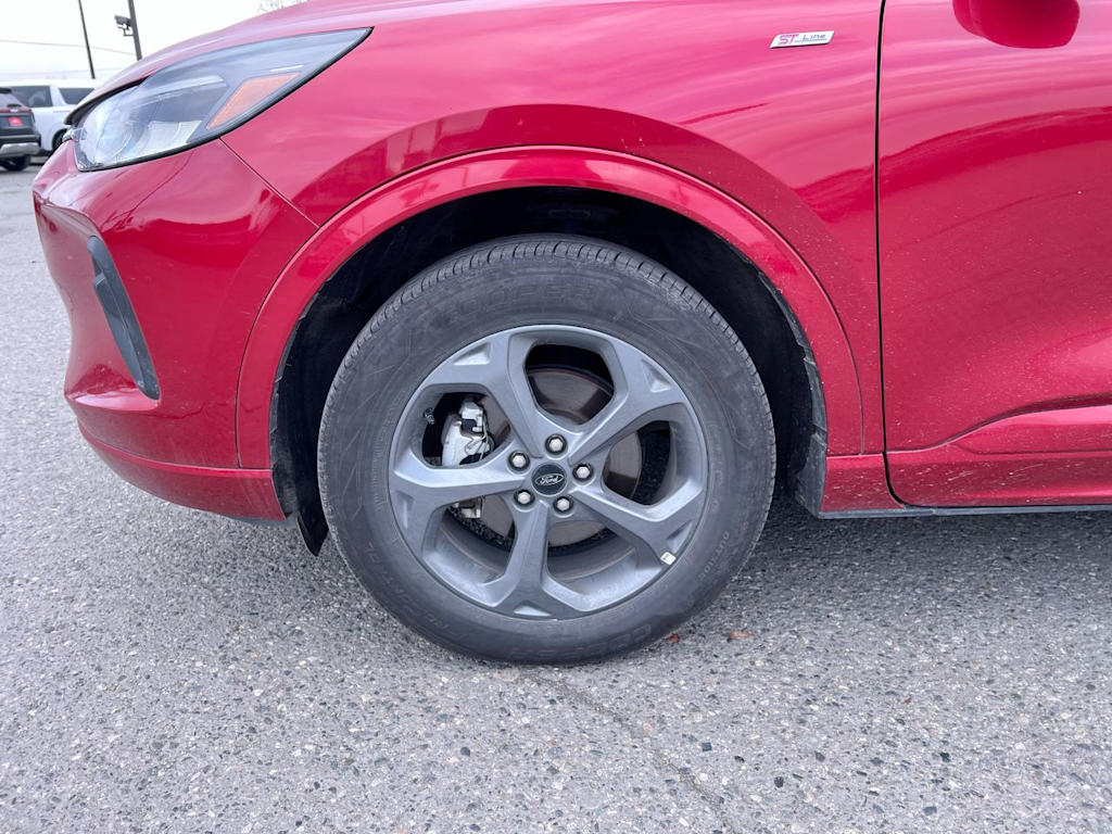 Thumbnail: 2023 Ford Escape - 6