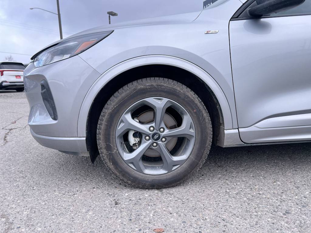 Thumbnail: 2023 Ford Escape - 7