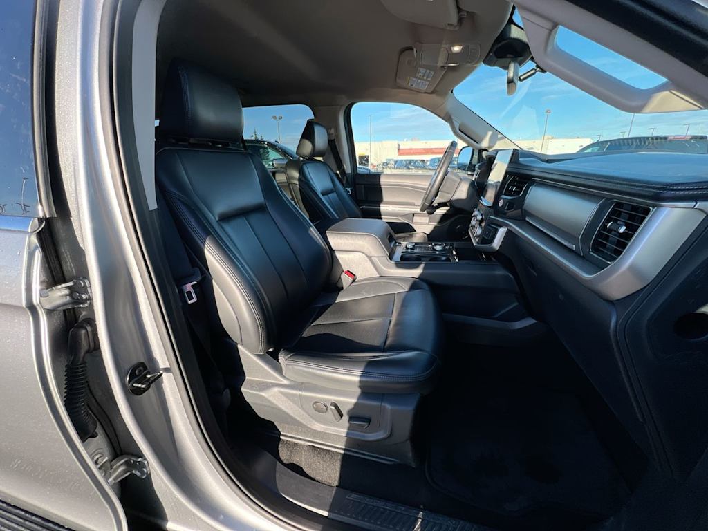 Thumbnail: 2024 Ford Expedition MAX - 28