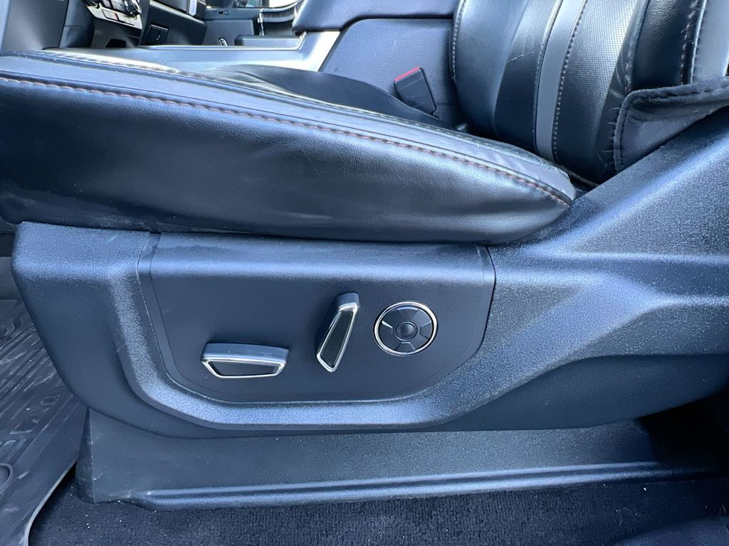 Thumbnail: 2018 Ford F-350 - 17