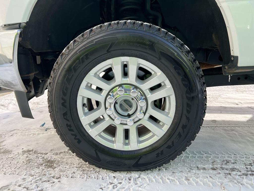 Thumbnail: 2019 Ford F-350 - 6