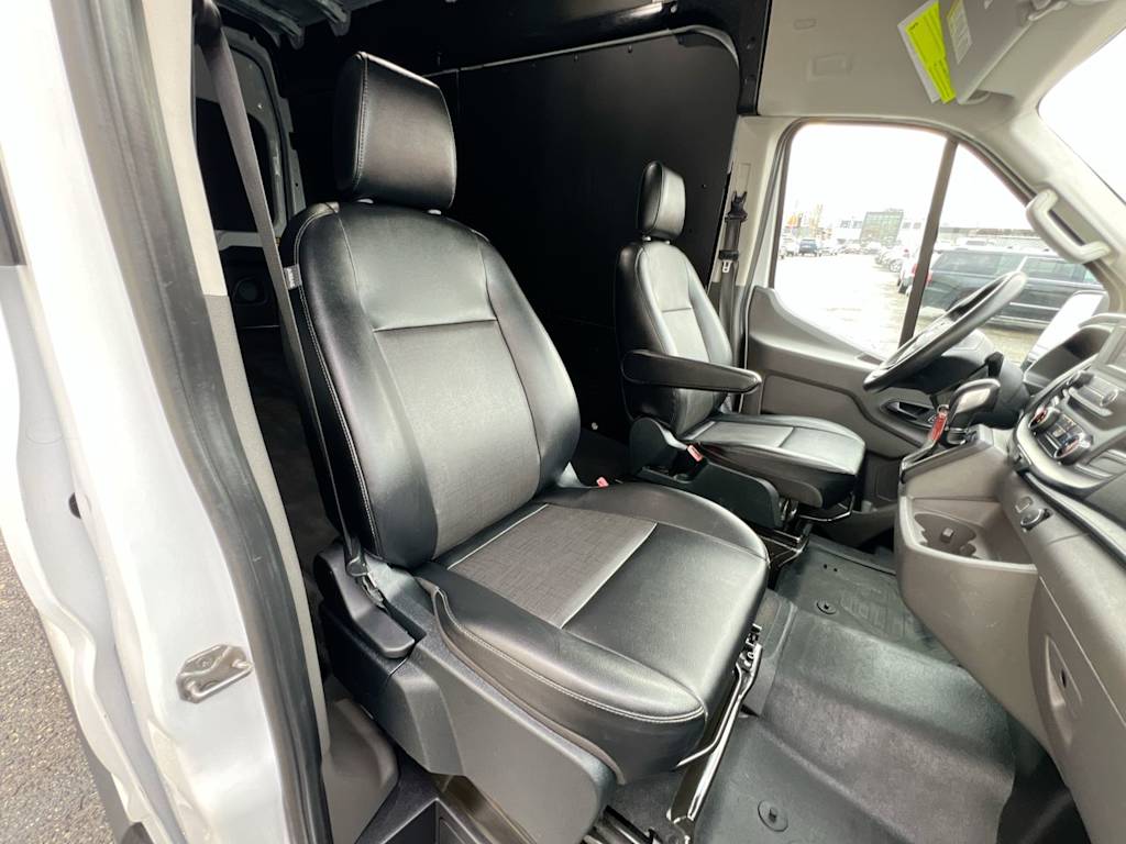 Thumbnail: 2022 Ford Transit Series - 8