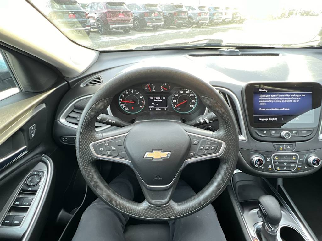 2022 Chevrolet Malibu LT 2