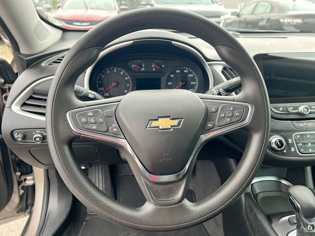 Thumbnail: 2024 Chevrolet Malibu - 2