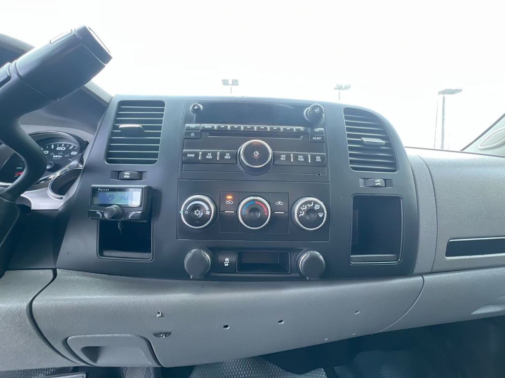 Thumbnail: 2013 Chevrolet Silverado 2500 - 24