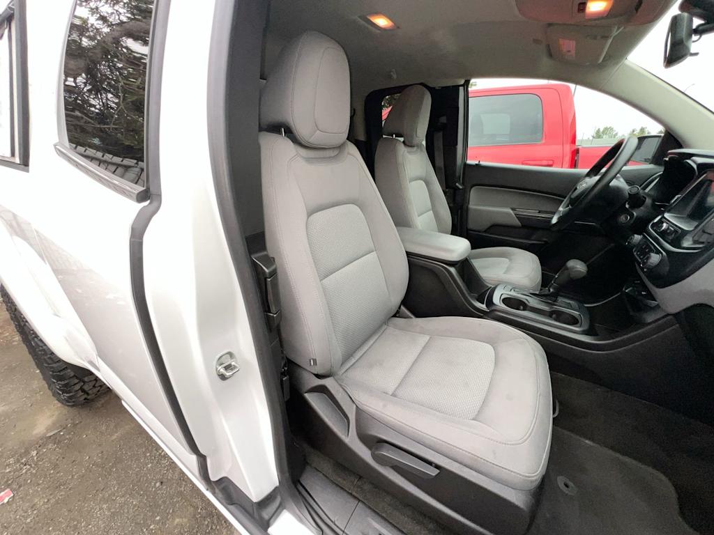 Thumbnail: 2017 Chevrolet Colorado - 9