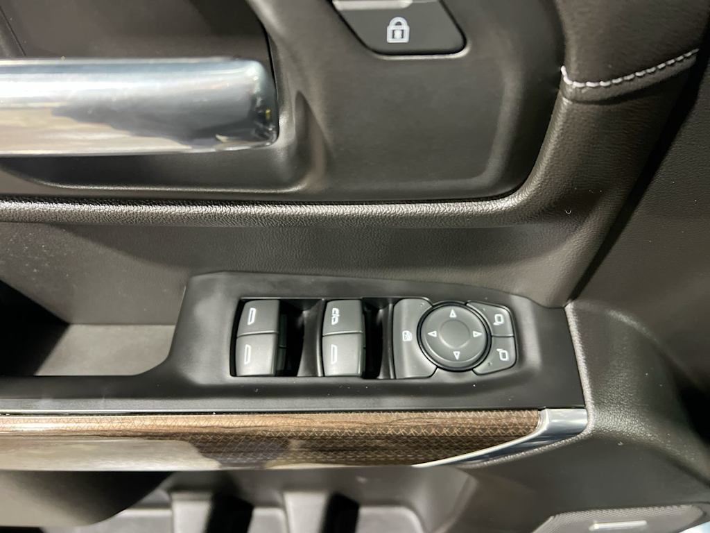 Thumbnail: 2019 Chevrolet Silverado 1500 - 19