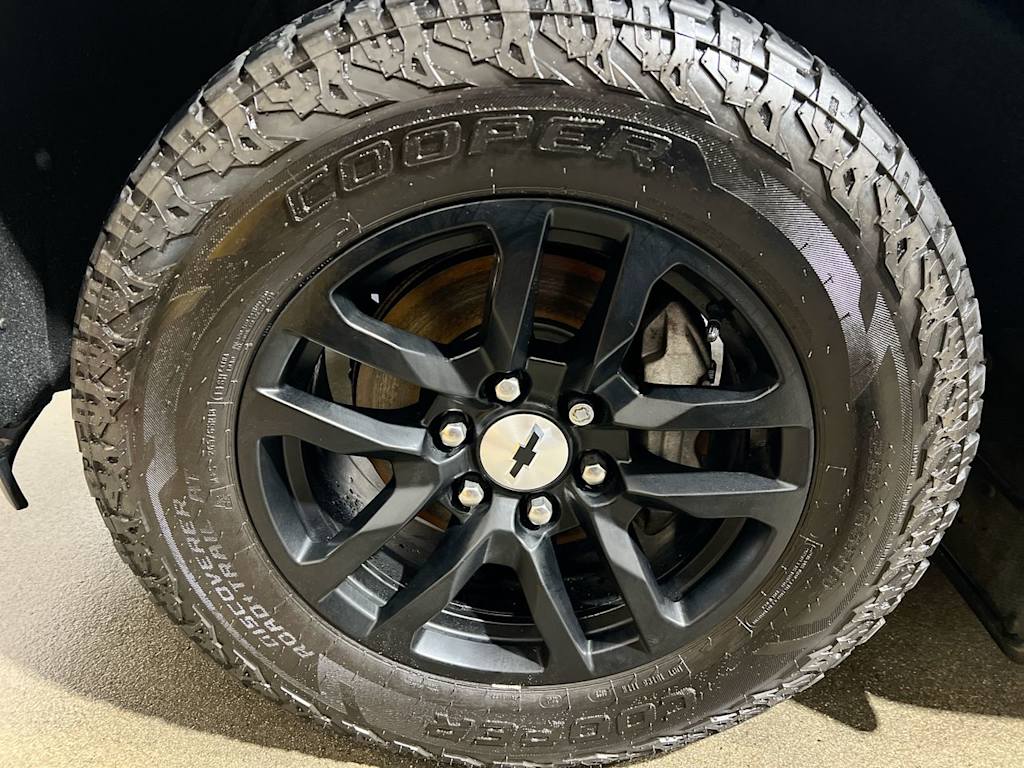 Thumbnail: 2019 Chevrolet Silverado 1500 - 6