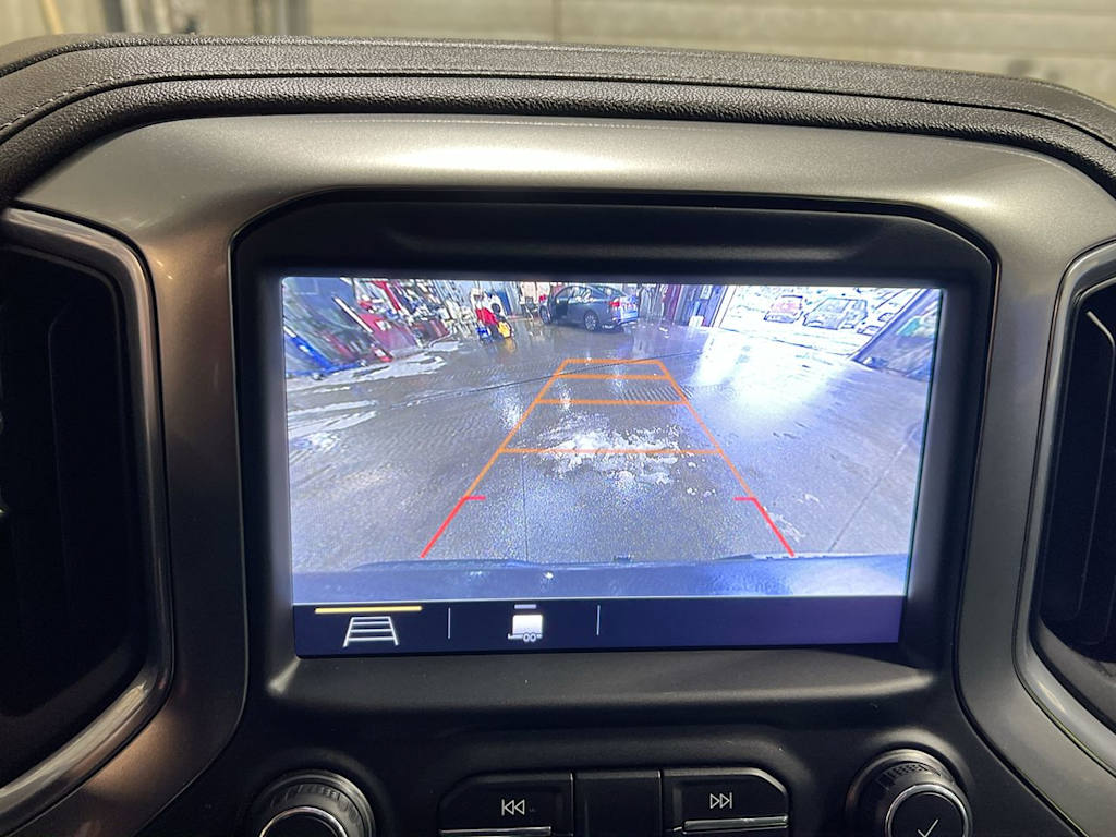 Thumbnail: 2019 Chevrolet Silverado 1500 - 21