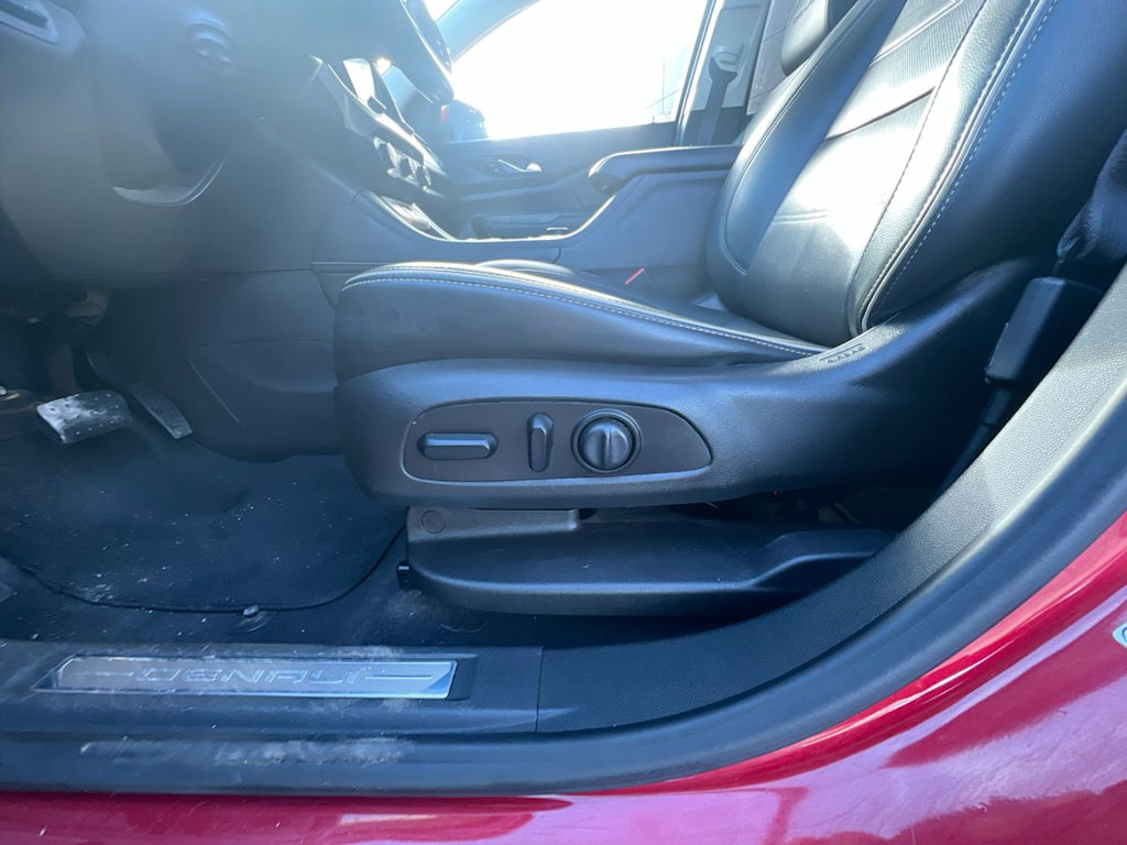 Thumbnail: 2021 GMC Acadia - 19