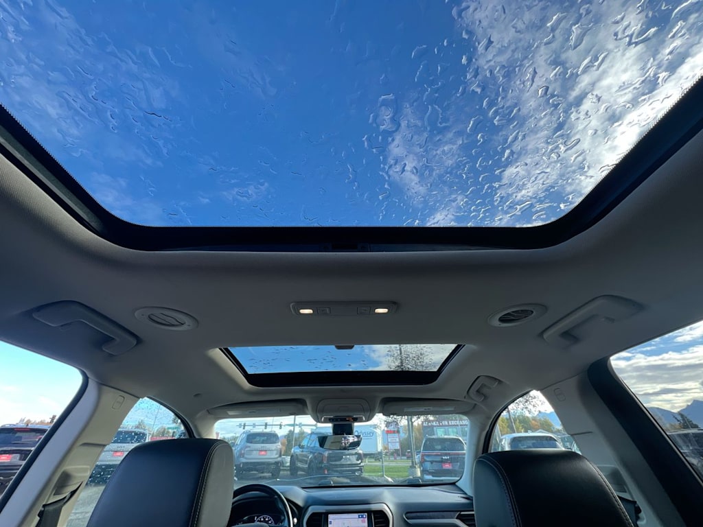 Thumbnail: 2021 GMC Acadia - 25